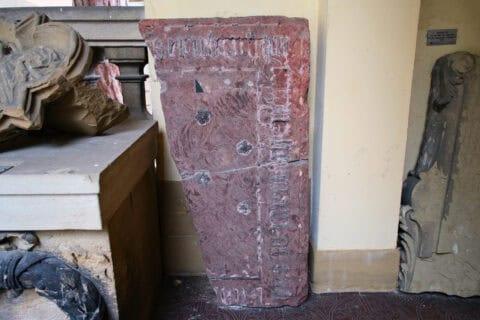 Städtisches Lapidarium, Objekte & Skulpturen